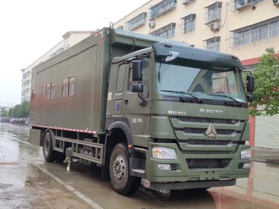 重汽豪沃營(yíng)地住宿車(chē)