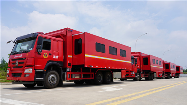 多功能軍用宿營車的用途和介紹