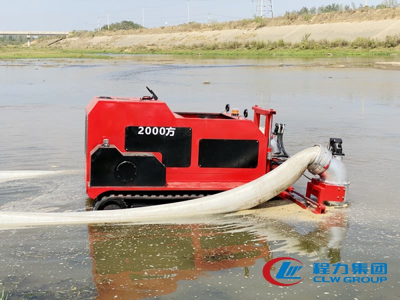 履帶式自帶動(dòng)力排水機(jī)器人